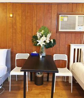 Serene Escape in Sans Souci - Luxe Waterfront Suite for Five - 3