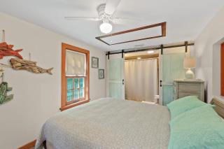 Beachcomber Oasis l 1930s Cottage l 1 min to Beach - 7