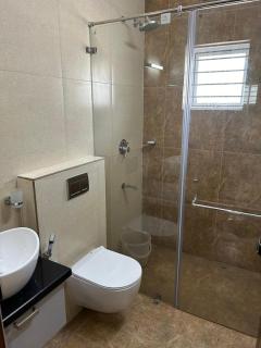 Modern 5BR Villa in Thrissur - 8