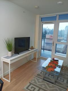 New condo Great amenities Near Skytrain - Coquitlam - 7