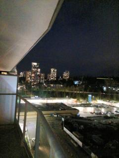 New condo Great amenities Near Skytrain - Coquitlam - 6