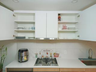 New condo Great amenities Near Skytrain - Coquitlam - 3