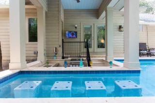 Luxe Stay W Heated Pool, Swim-up Bar & Hot Tub - Hilton Head Island - 8