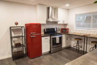 Relax & enjoy this Spacious Gem in easy location - 5