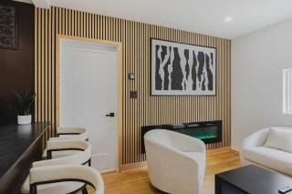 Luxury 3BD Short Walk to Airport - Boston - 9