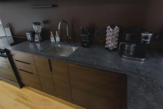 Luxury 3BD Short Walk to Airport - Boston - 2