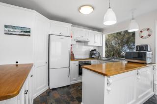 Marengo Views - Beachfront Ocean Escape With EV Friendly Parking - 2