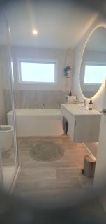 Waiotahi Beach House - 6