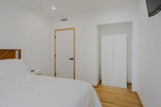 Lux 3BD Minutes Walk to Airport - 7