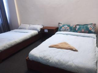 Shree Muktinath Hotel - - 1
