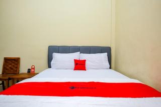 RedDoorz at Kutisari 2 Surabaya - Surabaya - 8