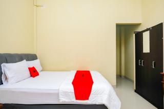 RedDoorz at Kutisari 2 Surabaya - Surabaya - 4