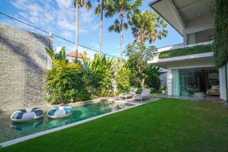 Desa Berawa Beach Villa No13 - 9