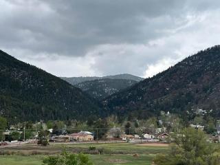 Picturesque Pueblo At Palmer Lake Sleeps 14 - 8