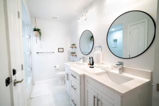 Beautiful Spacious Stylish near Busch Gardens - 2