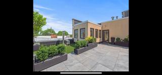 Executive Luxury 3BR Rooftop Downtown - 6