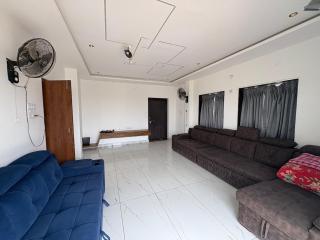 NMR Nest Farms Poolside Getaway 3BHK by homeyhuts - Hyderabad - 3