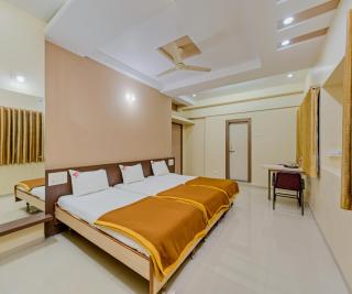 Sai Prarthana Inn - Sangli - 1