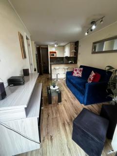 hermoso departamento con balcon - 1