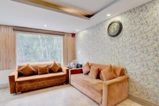 Super Townhouse Oak ONGC Crossway Formerly Hotel Gold Stone Comfort - Dehradun - 6