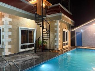 Golden Nest Farms 3BHK Private Pool by Homeyhuts - 8