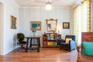 Explore City Center From An Elegant Urban Retreat - 6