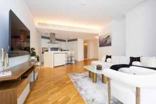 Spacious Luxury 1BR Modern Design Bluewaters - 6