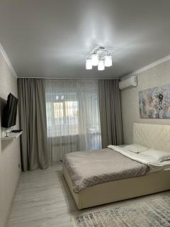 Уютная квартира в центре города с современным дизайном - Qostanaj - 0