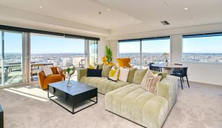 Pacific Horizon - Luxury Sky Suite - 19th Floor City Views - 0