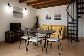 Attic Apartment - Acate - 0