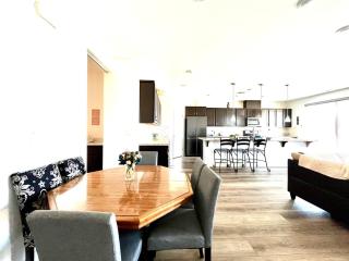 Spacious, bright and cozy space - 5