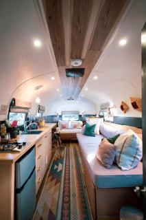 Silver Bullet Airstream, El Mistico Glamping Ranch - 9