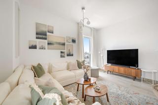 Silkhaus Canal view 3BDR with Maid Room Near Ferrari World - 0