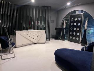 The Toy Hotel - 1