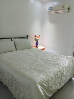 Huge room with kitchen - - 9
