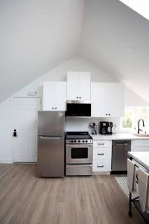 Family Friendly, Elegant, Modern, King Bed - 1