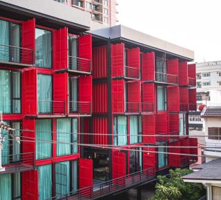 Sleep Box Sukhumvit 22 - 1
