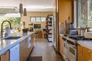 Mid Century Modern Family Home On 25 Acres! - 2