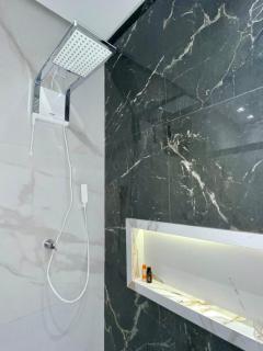 Casa Flat, Suíte, Ar-Cond, Área Gourmet e Garagem - Montes Claros - 2