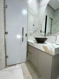 Casa Flat, Suíte, Ar-Cond, Área Gourmet e Garagem - 2