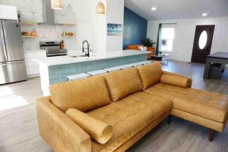 Pets Ok! Boho Bungalow 12mins 2 Beach Wpool Table - 9