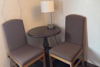 Super 8 by Wyndham Chaska - 1