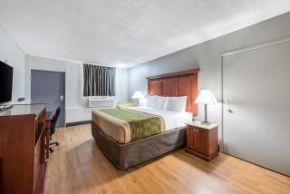 Rodeway Inn St Joseph - 1