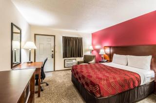 Econo Lodge - Valley City - 1