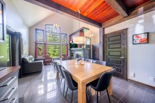 Spa & Pool table - Ivy Cottage - Scott - 1