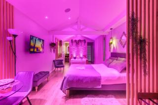 L'Essentiel - Love 5 Etoiles - 1