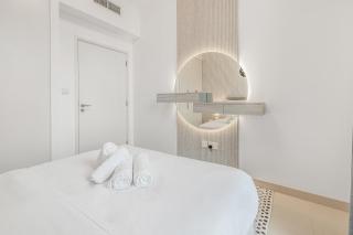 Modern 1BR apartment in Burj Crown - 6