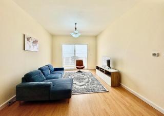 Homes2Retreat - JVC Charm - 1BR Apt with Private Balcony - 0