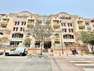 Homes2Retreat - JVC Charm - 1BR Apt with Private Balcony - 2