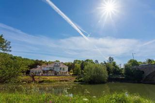 The Boathouse - 8